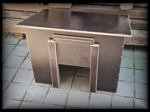 Falltor, geöffnet mit Magnet